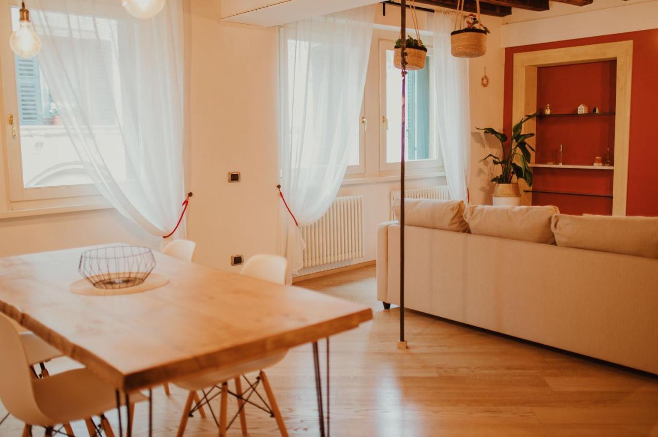 Casa Sgarzarie Exclusive Apartment Верона Екстер'єр фото